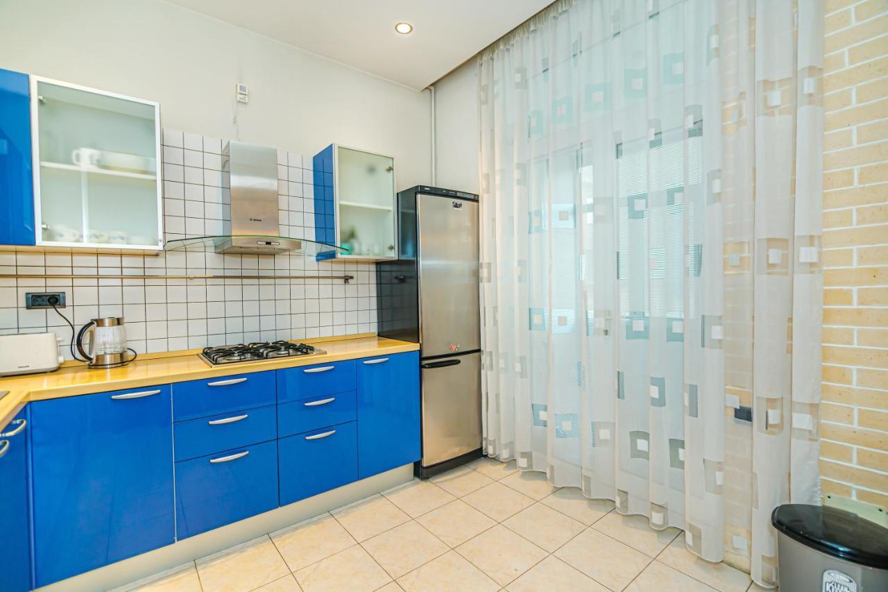 Vip Apartamen Nizami Street Apartment Baku Exterior photo